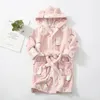 Dessin animé pour enfants Robe Flanelle Pain de peignoir à manches longues Hooded Kids Bath Robe charmant animal enfant garçon filles robes Kids Vêtements 231221