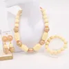 Collana Orecchini Set Gioielli africani di moda Perline di corallo artificiale per le donne