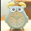 Uhren Schreibtisch Tisch Uhren Cartoon Owl stumm digitaler Wake up Uhr Süßes Totoro Ring Bell Metall Schlafzimmer Quarz Alarm mit Nachtlicht 230608