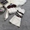 Arbetsklänningar Spring Autumn Color Collision Långärmad basebolluniform Kortjacka Camisole A-Line kjol 3-stycken Set Female JK Outfits