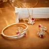 Halskette Ohrringe Set Mode Stil Frauen Dame Einstellung Rot Kubikzircon Blume Überzogene Rose Farbe Ring Armreif