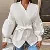 Blouses Femmes VONDA Mode Blouse Femmes Solide Couleur Tops 2023 Automne Revers Party Chemises Ceinturée À Manches Longues Casual Élégant OL Blusas