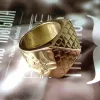 Ring Pyramide Male Valuly Eyes Horus Anubis Pattern Triangle 14k Jaune Gold Anneaux Céométriques Bijoux pour hommes