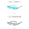 Lunettes de soleil en forme de flamme de feu pour femmes, tendance, sans bords, monture métallique, UV400, pour fête, Cosplay