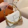 Bolsas de luxo de Bolsa de Luxo Mulheres Designer de Couro Crossbody Bolsas femininas com pino e cadeia Pingente 220307