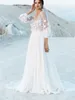 Robe de mariée de plage avec applications florales 3D Une ligne Bohemian Lantern Long Manches de mariée V Vole nuptiale couche