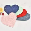 Tappetini da tavolo Tappetino impermeabile antiscivolo in silicone a forma di cuore con cuscinetto per bicchieri con isolamento termico dai colori intensi