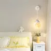 Söt barns rum Bedside Wall Lamps White Bear White Rabbit Lamp Nordic Simple Boy Girl Bedroom Baby Room Decor Wall Lights 231221