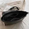 Akşam çantaları kadın siyah omuz çantası pu deri peluş kış flep kadın ortamı benzersiz crossbody metal zincir estetik bayanlar çanta