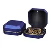 Boîtes à bijoux 3 Colorluxury Bracelet Box Square Veet Bague de mariage Cadeau avec lumière LED pour proposition de fiançailles 220509 Drop Deliv Otyn5