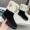 Kvinnor Designer Wool Snow Boots French Brand Fashion Crystal Letter Sign Ladies Boot