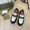 Designer kvinnor avslappnad sko plattformskedja plattform loafers sula loafers metall spännen tjocka sulor kvinnor lady flicka lyx läder casual skor