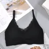 Yoga Outfit Sans Couture Sexy Dentelle Formation Sport Tops Soutien-Gorge Ceinture Mince Beau Dos Sans Anneau En Acier Poitrine Sous-Vêtements Amovibles Pour Femmes