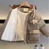 Piumino per ragazzi invernali per adolescenti Mantieni caldo Cappotto per bambini di moda Con cappuccio Cerniera Capispalla Regalo di compleanno 414 anni Abbigliamento per bambini 231220