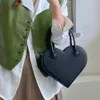 Vintage Love Heart Shoulder Messenger Bag Women Fashion Design PU Leather Small Tote Purse Designer Handbags Satchel for Girls 231220