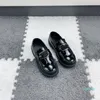 2023 schoenjongens meisjes zachte comfortabele loafer slip on schoenen baby peuters sandaal