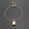 2021 in acciaio in acciaio in acciaio ad alta lucida ventaglia da donna ama braccialetti designer braccialetti oro placcati a 3 colori brandles v lettera logo stampata210h