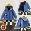 Jongens Donsjack Bovenkleding Zak Verdikt Katoen Beer Effen Capuchon Winter Warm Baby Kinderjas 412y 231220