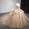 Pink Off Schulterballkleid Quinceanera Kleider Tüll goldene Spitzen Applikationen Perlen süß 16 Kleid Vestido de 15 Anos Party Kleid