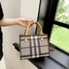 Kvinnors väska rutig mode stor kapacitet väska singel axel crossbody handväska enkel axelväska
