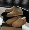 Freizeit-Outdoor-Hausschuhe für Herren, Schaffell-Wildleder, UGplush-Slipper, Cooke Scuff Romeo Loafers, Pelz-Shearling-Pantoletten, Tasman Neumel Ankle Bootie-Sandalen