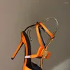 Sandalen Orange Satin Metallschnalle Schleife Spitze Marke Damenmode Sexy Einfarbig Europäische und amerikanische High Heels