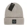 Zimowe hat Designer Beanie Kraciaste Czapki dla mężczyzn Bonnet Keep Grusten Women Wełna czapka czaszka na zewnątrz Vailies Sports Failies Fashion Letter Elastic wygodne B-16