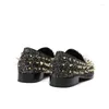 Zapatos de vestir Lentejuelas y remaches largos y brillantes decorados Hombres Tacón bajo Casual Moda Slip-on Mocasines Spike