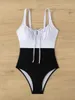 Swimwear pour femmes Patchwork noir blanc noir maillot de bain 2024 Femmes Lacet Up Up Puste Push High Waist Beach Bathing Costume Monokini