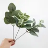 装飾的な花12pcs/lot人工ユーカリの葉の束の枝branch branch brance for Vase Home Party Wedding Outdoor DIY Flower Wall Decor