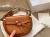 Desinger väskor kvinnor läder sadel messenger mode lätt handväska axel brun märkesdesigner crossbody kvinnliga plånböcker