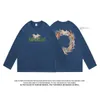 メンズTシャツレトロな聖なる息子グラフィックTシャツ長袖ファッションヴィンテージルーズトップ秋のハイストリートスタイルボーイズ衣類男性カジュアルTEESL2312.21