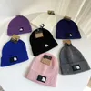Banie / Skull Caps Designer Automne et Hiver Hat White Letter Simple Treat Chapeau Men's Lociers polyvalent en laine poly
