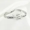 Charm Bracelets Ohana bedeutet Familienanime -Armband Edelstahlschmuck Süßarmknochen Paare Geschenk für Freundin