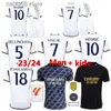 Top Tees BELLINGHAM 23 24 real maDRIds Soccer Jerseys Fans Versione 2023 2024 kit MODRIC camiseta VINI JR CAMAVINGA TCHOUAMENI mADRIdes maglia da calcio per bambini set