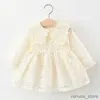 Flickans klänningar Baby Girl Dress 2023 Spring Spädbarnskläder söt koreansk nyfödd baby prinsessklänning spetsblommor klänningar småbarn höstkläder