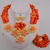 Ketting oorbellen instellen oranje Nigeriaanse koraalkralen Afrikaanse sieraden vrouwen bruidsbruind