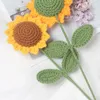 Dekorative Blumen 2pcs Häkeln Sonnenblumen handbeschickter Bouquet Kreatives Baumwollgewebe Handwerk Home Deco Lehrer Tag Graduation Mutter