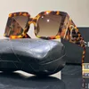 Óculos de sol de designer para mulheres óculos de sol clássicos óculos de proteção ao ar livre praia óculos de sol para homem mistura de cores opcional com caixa luz polarizada boa