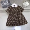 Vestidos de la marca Impresión llena de letras Tamaño del vestido de bebé 80-160 Diseñador Falda Niña Lapa blanca Frock Dec10