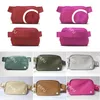 Designer midjeväska yoga lyx Bumbag för kvinnor bröstväska män bum väska mode 2l stora fleece bältes väskor midja fanny pack crossbody lady påse moonholder03 prpu