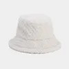 Chapeaux à bord large pour femmes et hiver couleur unie solide chaude pour hommes pour hommes coon à la peau