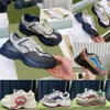 Designer rhyton skor multicolor sneakers män kvinnor tränare vintage chaussures plattform sneaker jordgubbe mus mun sko mode
