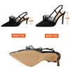 Dress Shoes 2023 Zomer sexy mesh pompen Sandalen vrouwelijk puntige teen zwarte kanten holle enkelband hoge hakken stiletto vrouwen