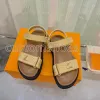 Sandały designerskie damskie buty platforma skórzana sandały płaskie klamry kapcie nylonowe tkające gumowe buty litera druk śliski letnie plażę z pudełkiem