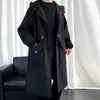 Herren Trench Coats Männer Streetwear mit Kapuze große Taschen winddichtes Design mit mittlerer Länge fester Farbe Reißverschluss für