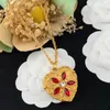 Colliers pendentifs Tempérament de la mode Vintage Heart Ruby pour la fille Girl Girelle Pullaire Chaîne Party Bijoux Accessoires