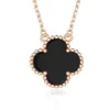 Luxur Designer Van Clover Necklace Fashion 18K Clover Necklace Ladies Simple Matching Rose Gold Chain Valentines Day Gift With Box