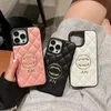 Luksusowe projektanta etui na telefon iPhone 15 Pro Max Case Apple iPhone 14 Pro Max 13 12 11 14 Plus PU Skórzanie 3D Golden Letter Cover