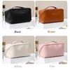 Largecapacity Travel Cosmetic Bag Portable PU Makeup Pouch Waterwatertproof Badrum Wash Handväska Multifunktionellt toalettartikat 231222